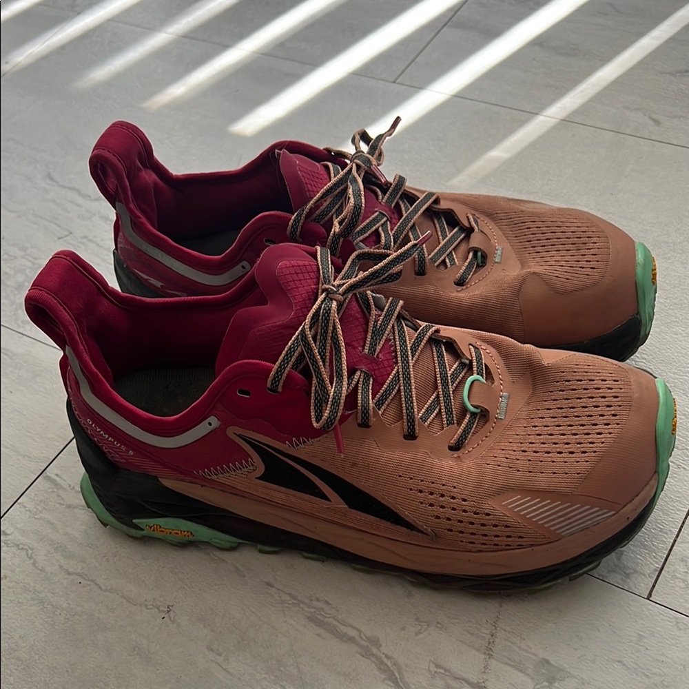 Altra Women's Trail Running Shoes Olympus 5